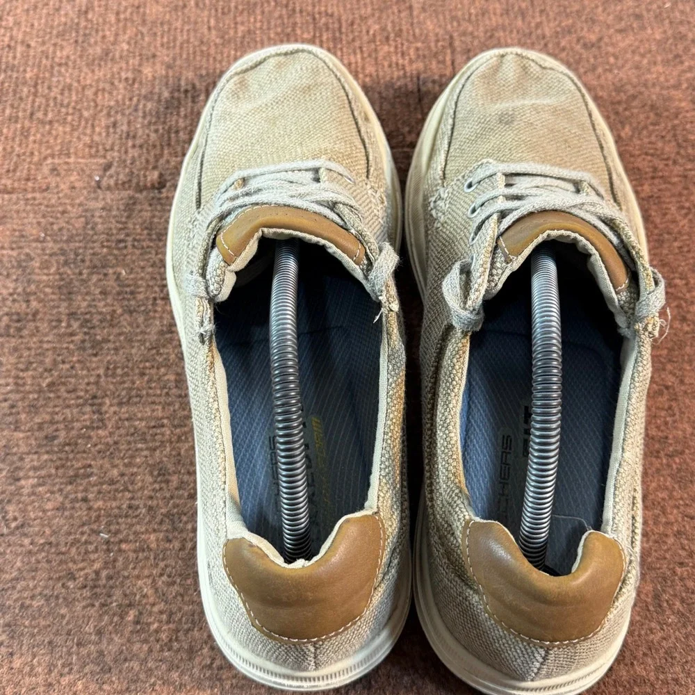 Skechers relaxed fit
